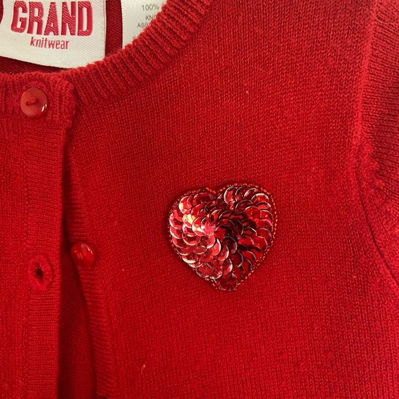 Very sweet red sweater by Grand knitwear - Picture 2 of 4